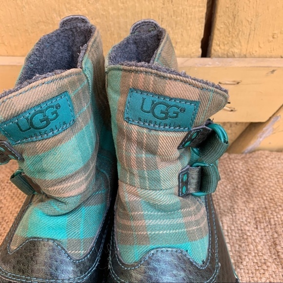 Ugg MARAIS Gray Green Plaid Waterproof Snow Boots - Picture 3 of 8